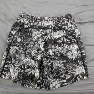 Men's Lululemon pace breaker linerless shorts 9" xl